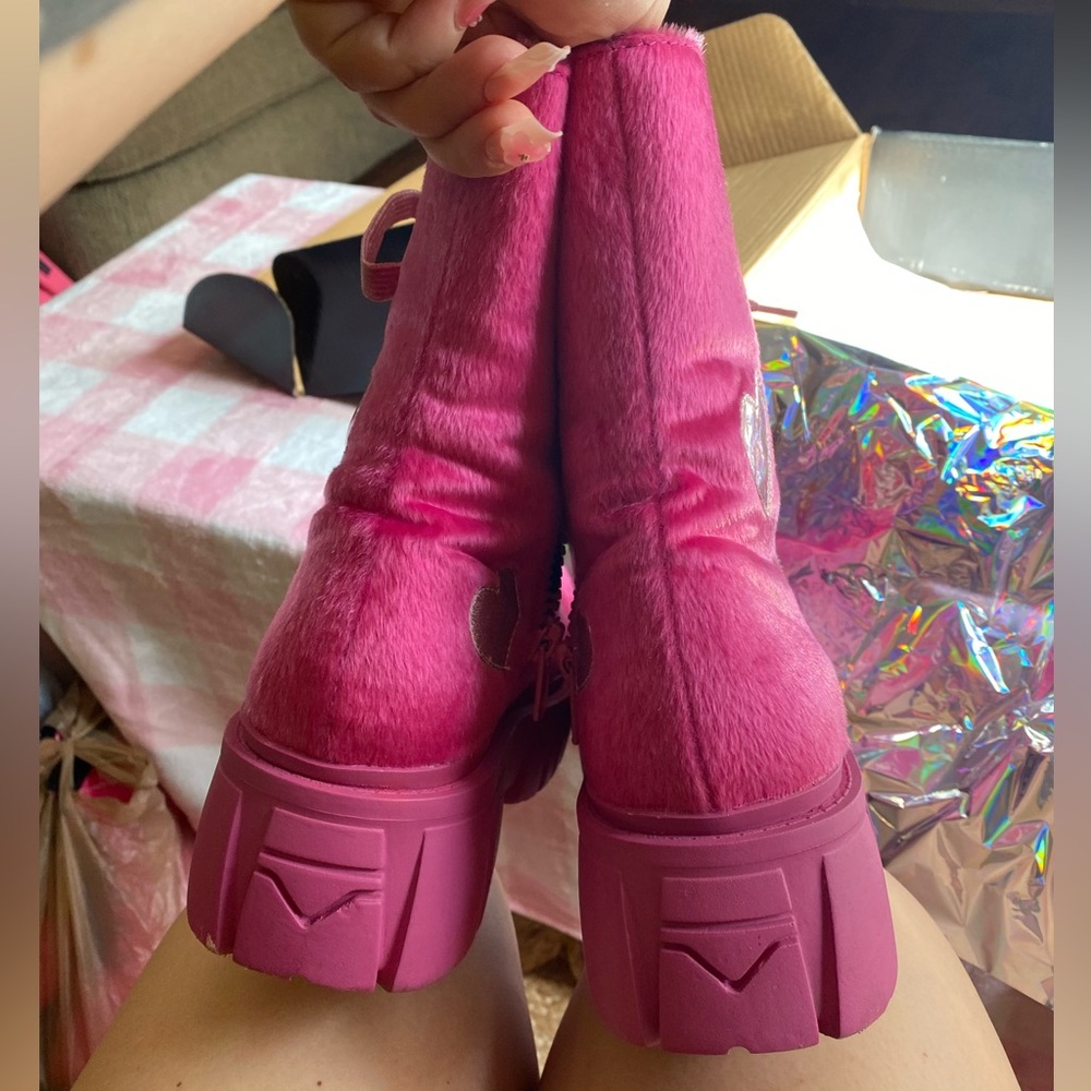 Club exx pink heart platform combat boots - Picture 3 of 4